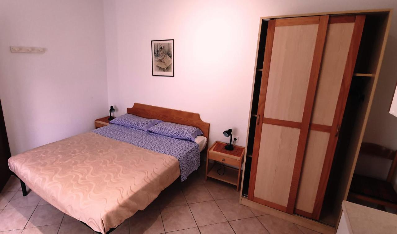 Cecillia Mare Apartments Rovinj Extérieur photo