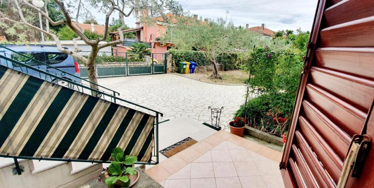 Cecillia Mare Apartments Rovinj Extérieur photo