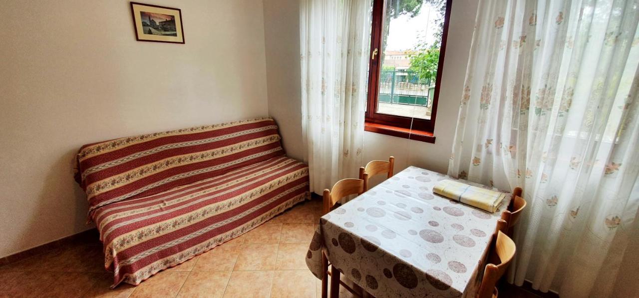 Cecillia Mare Apartments Rovinj Extérieur photo