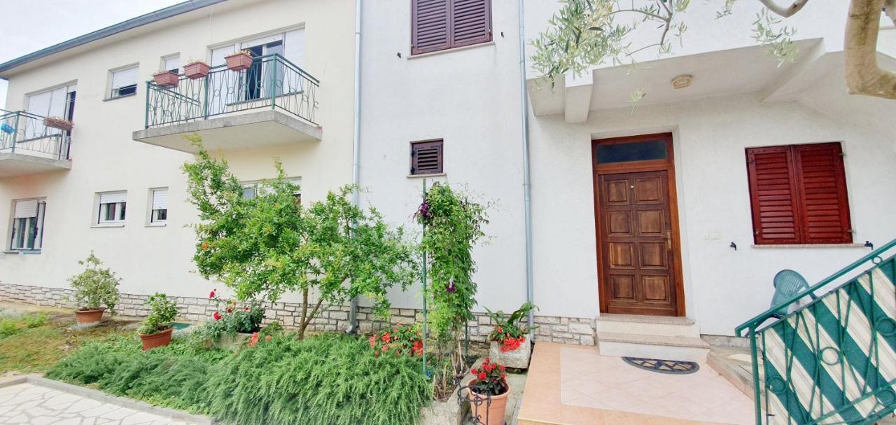 Cecillia Mare Apartments Rovinj Extérieur photo