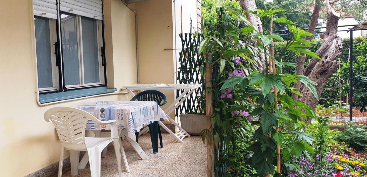 Cecillia Mare Apartments Rovinj Extérieur photo